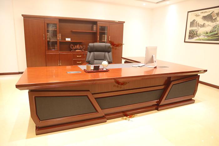 2米老板桌实木皮电脑桌办公家具生产厂家直销